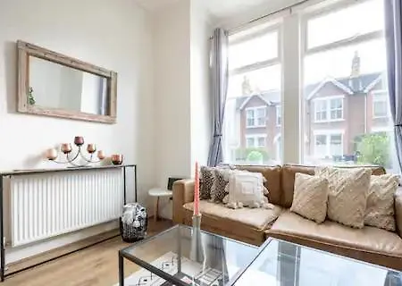 Alross Room With Breakfast London Exterior photo